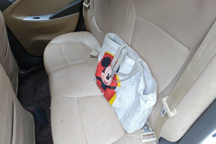 Used Hyundai Verna (older generation) 2010 Sedan 1.4L Manual Comfort GS Left Rear Seat