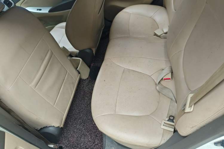 Used Hyundai Verna (older generation) 2010 Sedan 1.4L Manual Comfort GS Left Rear Seat