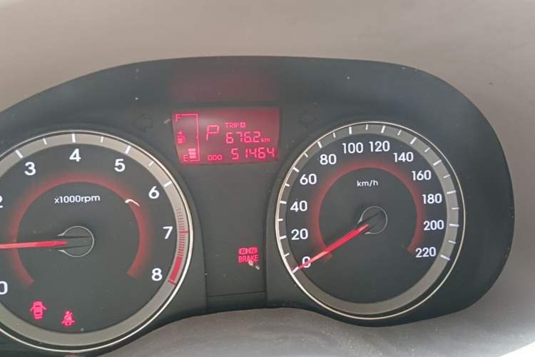 Used Hyundai Verna (older generation) 2010 Sedan 1.4L Automatic Fashionable GT Model Odometer Close Up