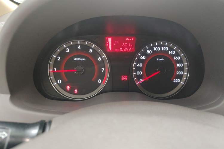 Used Hyundai Verna (older generation) 2010 Sedan 1.4L Automatic Fashionable GT Model Odometer Close Up