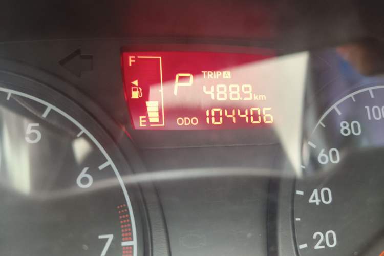 Used Hyundai Verna (older generation) 2010 Sedan 1.4L Automatic Comfort Model GS Odometer Close Up