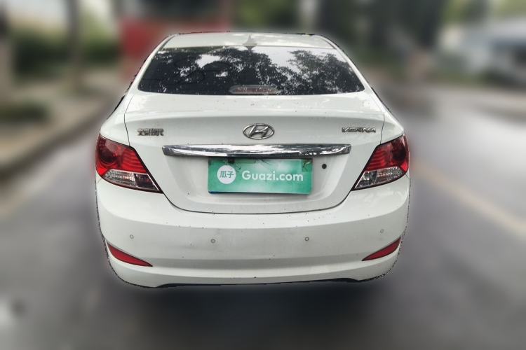 Used Hyundai Verna (older generation) 2010 Sedan 1.4L Manual Comfort GS Rear