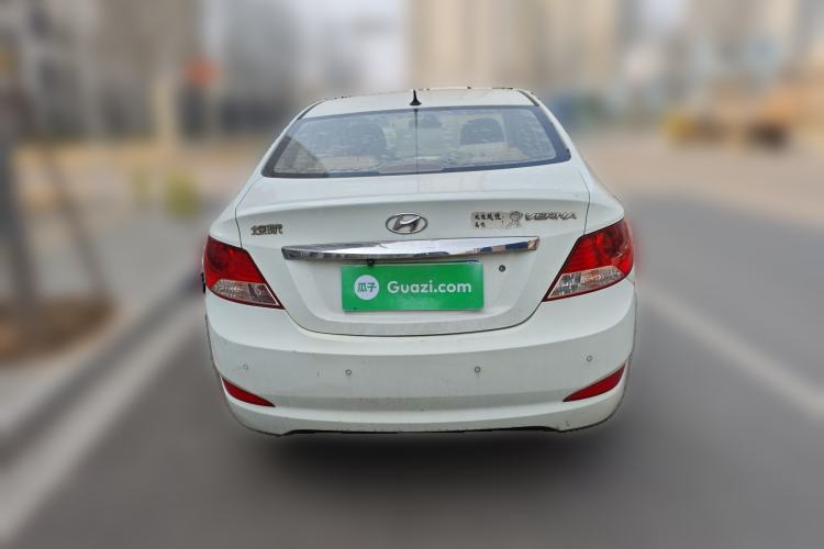 Used Hyundai Verna (older generation) 2010 Sedan 1.4L Manual Comfort GS Rear