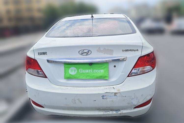 Used Hyundai Verna (older generation) 2010 Sedan 1.4L Manual Comfort GS Rear