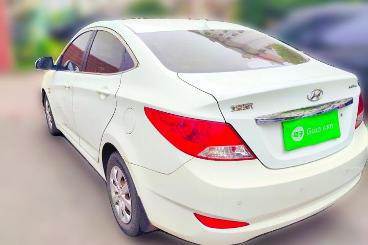 Used Hyundai Verna (older generation) 2010 Sedan 1.4L Automatic Comfort Model GS Rear Left 45 Deg
