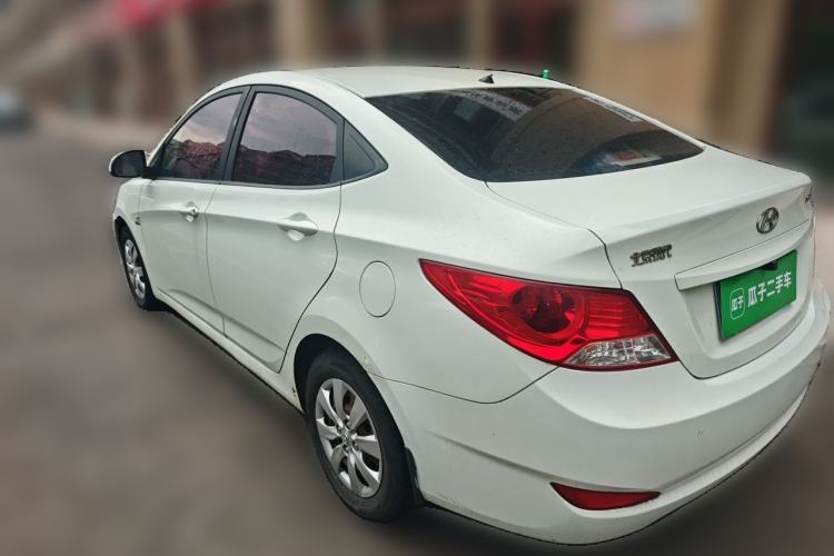 Used Hyundai Verna (older generation) 2010 Sedan 1.4L Manual Standard GL Model Rear Left 45 Deg