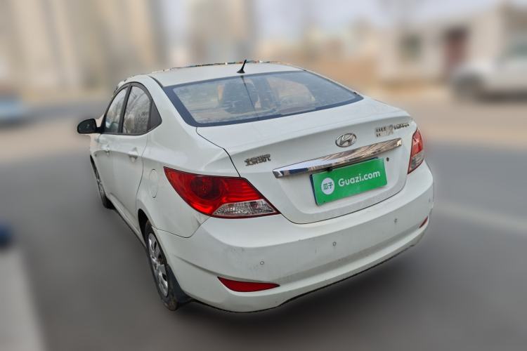 Used Hyundai Verna (older generation) 2010 Sedan 1.4L Manual Comfort GS Rear Left 45 Deg