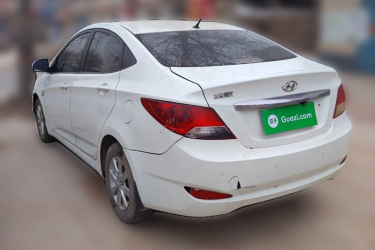 Used Hyundai Verna (older generation) 2010 Sedan 1.4L Manual Comfort GS Rear Left 45 Deg