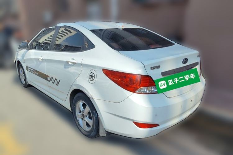 Used Hyundai Verna (older generation) 2010 Sedan 1.4L Automatic Fashionable GT Model Rear Left 45 Deg