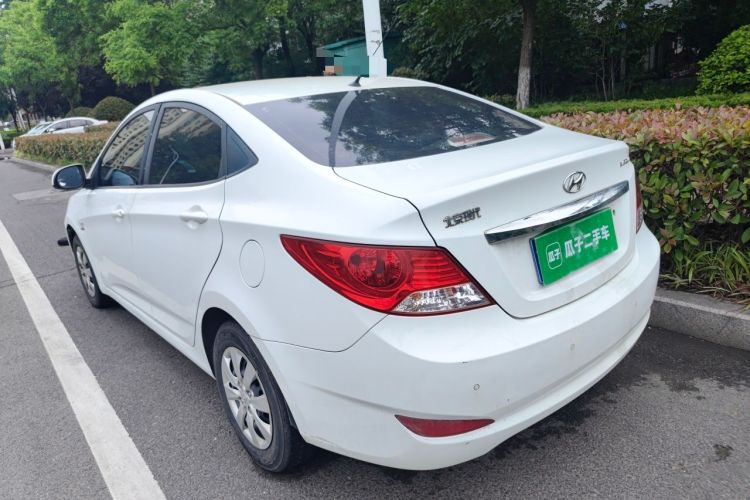 Used Hyundai Verna (older generation) 2010 Sedan 1.4L Manual Comfort GS Rear Left 45 Deg