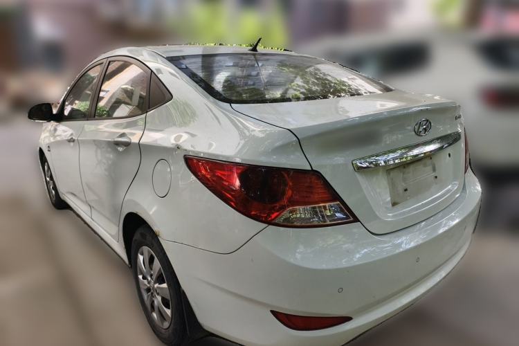 Used Hyundai Verna (older generation) 2010 Sedan 1.4L Manual Standard GL Model Rear Left 45 Deg