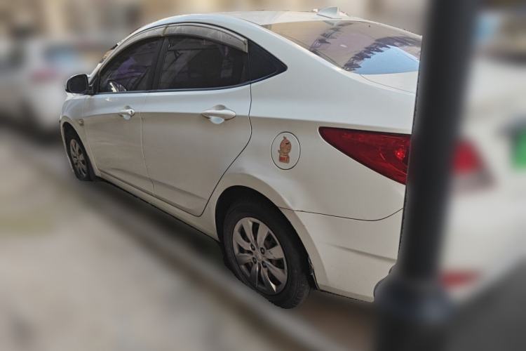 Used Hyundai Verna (older generation) 2010 Sedan 1.4L Manual Comfort GS Rear Left 45 Deg