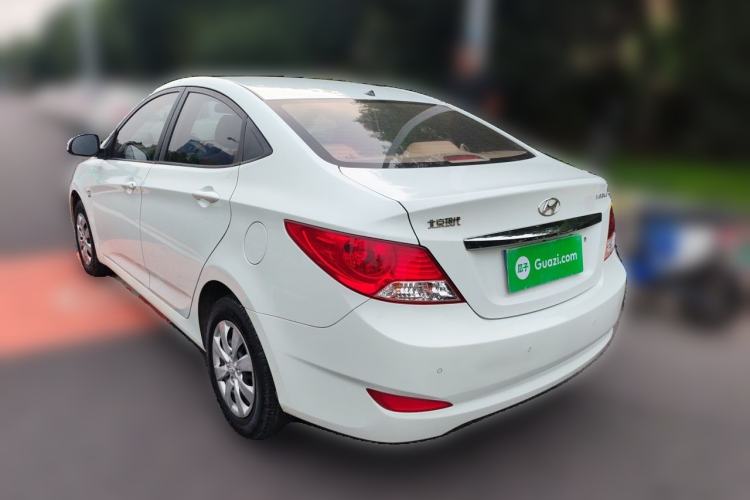 Used Hyundai Verna (older generation) 2010 Sedan 1.4L Manual Comfort GS Rear Left 45 Deg