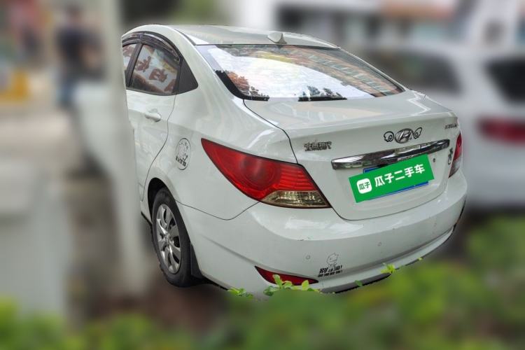 Used Hyundai Verna (older generation) 2010 Sedan 1.4L Manual Comfort GS Rear Left 45 Deg