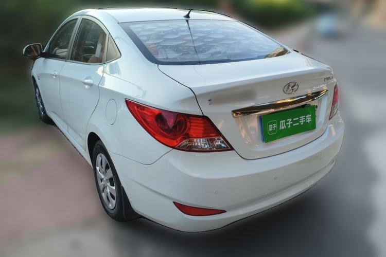 Used Hyundai Verna (older generation) 2010 Sedan 1.4L Manual Comfort GS Rear Left 45 Deg