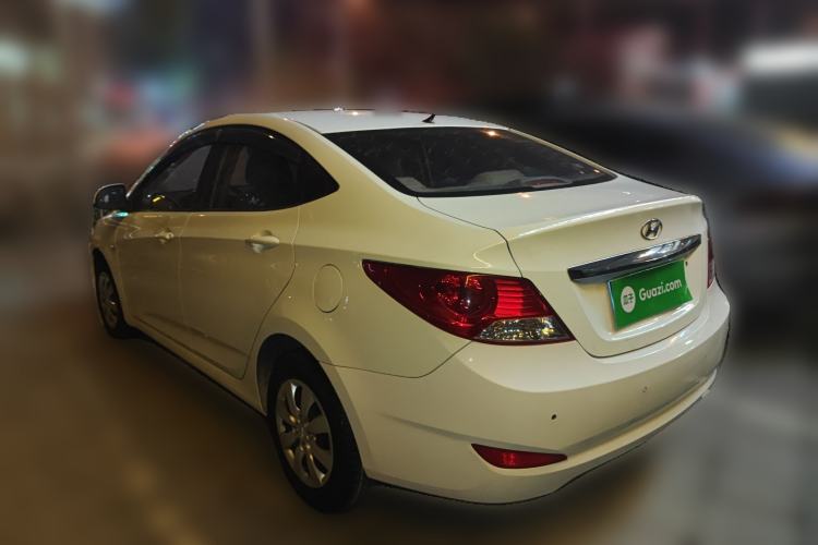 Used Hyundai Verna (older generation) 2010 Sedan 1.4L Manual Comfort GS Rear Left 45 Deg