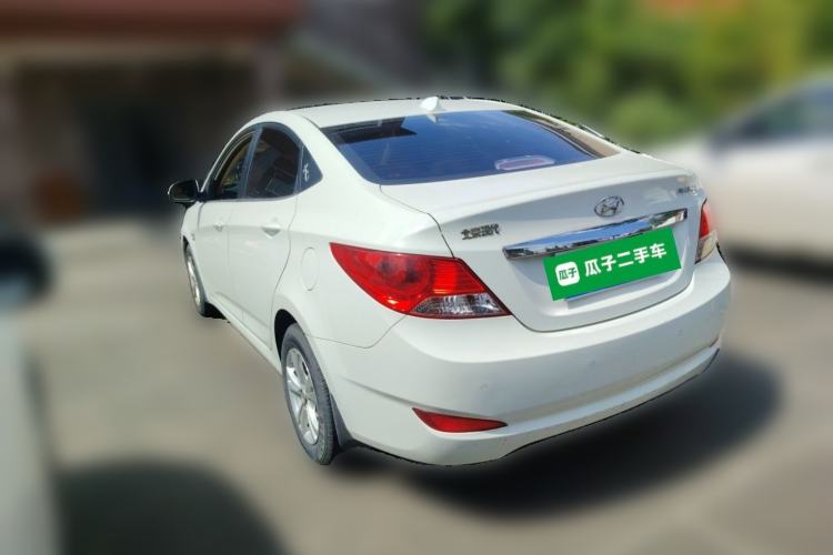 Used Hyundai Verna (older generation) 2010 Sedan 1.4L Manual Comfort GS Rear Left 45 Deg