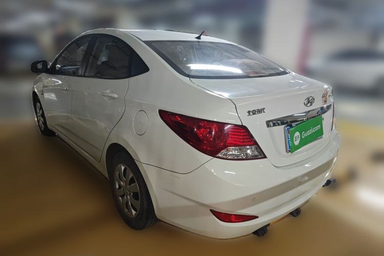 Used Hyundai Verna (older generation) 2010 Sedan 1.4L Manual Comfort GS Rear Left 45 Deg