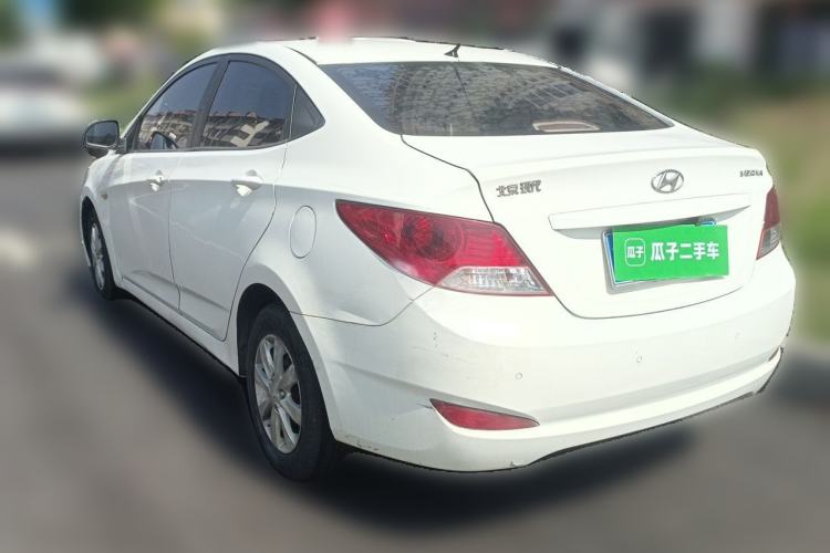 Used Hyundai Verna (older generation) 2010 Sedan 1.4L Automatic Comfort Model GS Rear Left 45 Deg