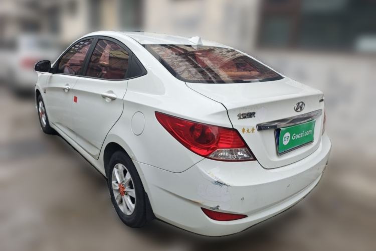 Used Hyundai Verna (older generation) 2010 Sedan 1.4L Manual Comfort GS Rear Left 45 Deg