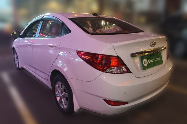 Used Hyundai Verna (older generation) 2010 Sedan 1.4L Manual Comfort GS Rear Left 45 Deg
