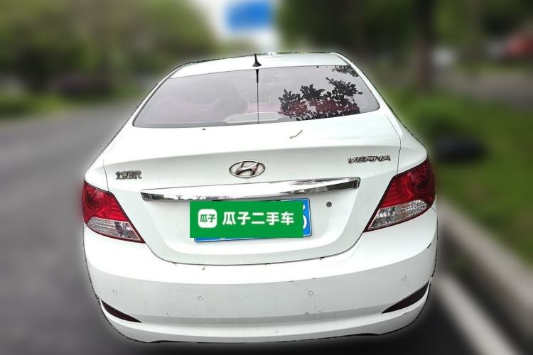 Used Hyundai Verna (older generation) 2010 Sedan 1.4L Manual Comfort GS Rear