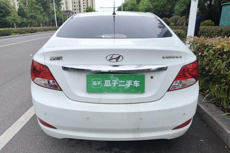 Used Hyundai Verna (older generation) 2010 Sedan 1.4L Manual Comfort GS Rear