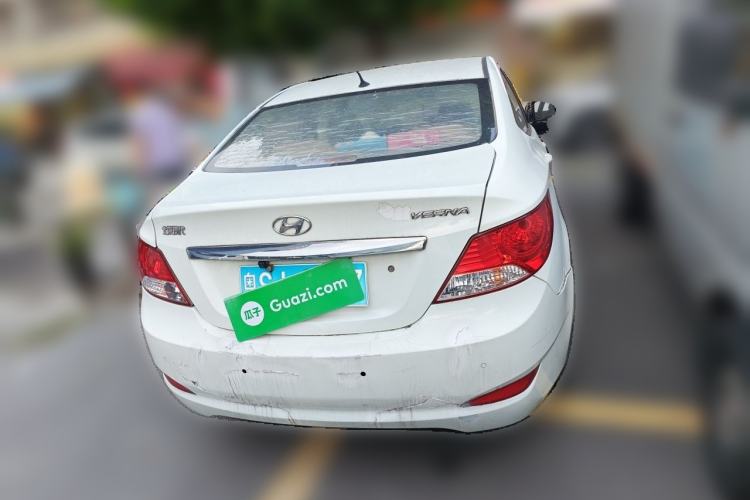 Used Hyundai Verna (older generation) 2010 Sedan 1.4L Manual Comfort GS Rear