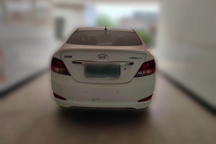 Used Hyundai Verna (older generation) 2010 Sedan 1.4L Manual Comfort GS Rear