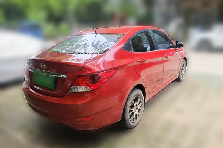 Used Hyundai Verna (older generation) 2010 Sedan 1.4L Manual Comfort GS Rear Right 45 Deg