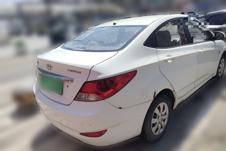 Used Hyundai Verna (older generation) 2010 Sedan 1.4L Automatic Comfort Model GS Rear Right 45 Deg