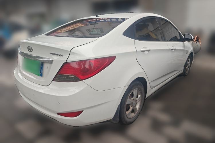 Used Hyundai Verna (older generation) 2010 Sedan 1.4L Automatic Fashionable GT Model Rear Right 45 Deg