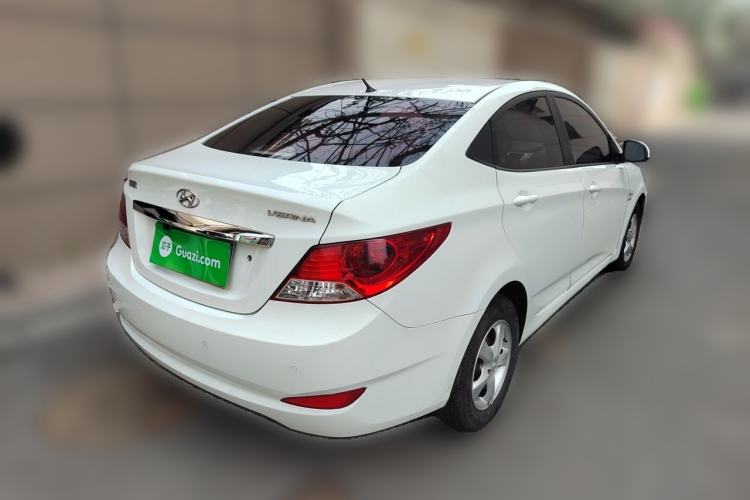 Used Hyundai Verna (older generation) 2010 Sedan 1.4L Automatic Fashionable GT Model Rear Right 45 Deg