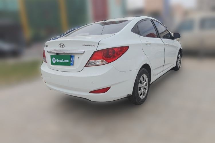 Used Hyundai Verna (older generation) 2010 Sedan 1.4L Automatic Comfort Model GS Rear Right 45 Deg