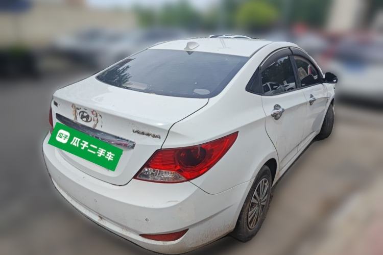 Used Hyundai Verna (older generation) 2010 Sedan 1.4L Manual Comfort GS Rear Right 45 Deg