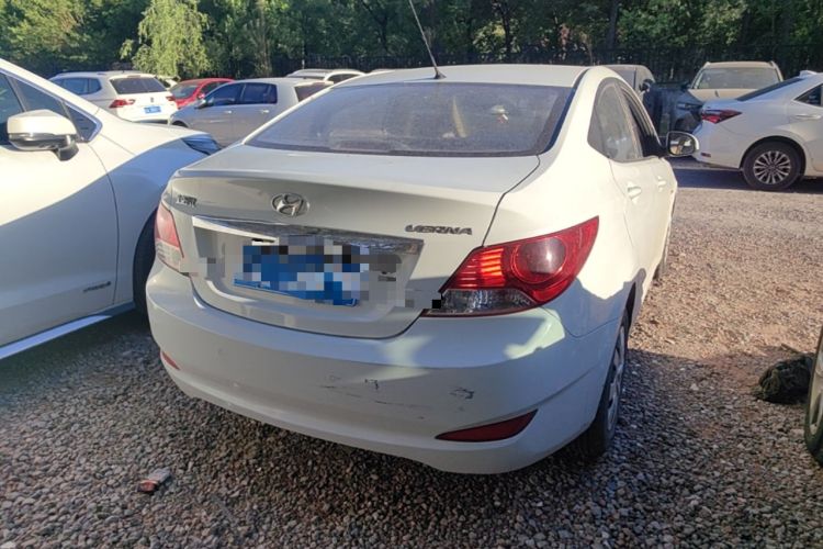 Used Hyundai Verna (older generation) 2010 Sedan 1.4L Automatic Comfort Model GS Rear Right 45 Deg
