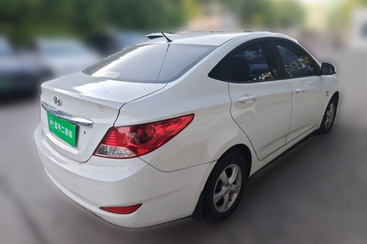 Used Hyundai Verna (older generation) 2010 Sedan 1.4L Automatic Fashionable GT Model Rear Right 45 Deg