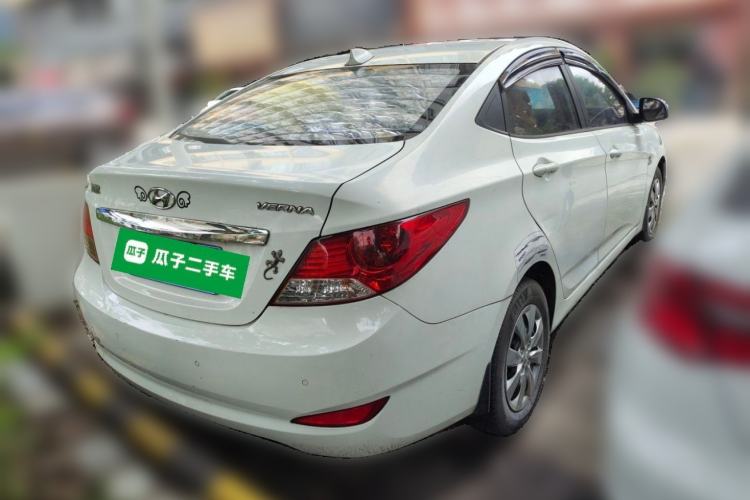 Used Hyundai Verna (older generation) 2010 Sedan 1.4L Manual Comfort GS Rear Right 45 Deg