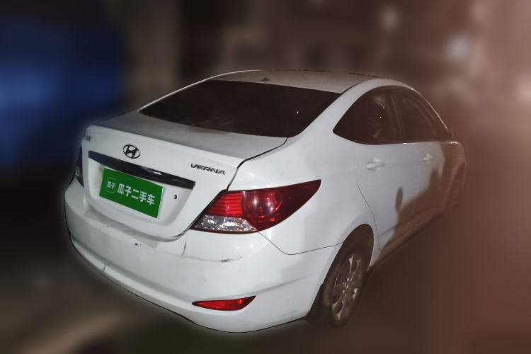 Used Hyundai Verna (older generation) 2010 Sedan 1.4L Manual Comfort GS Rear Right 45 Deg