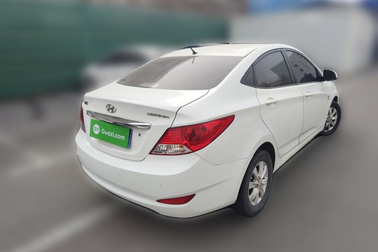 Used Hyundai Verna (older generation) 2010 Sedan 1.4L Manual Standard GL Model Rear Right 45 Deg