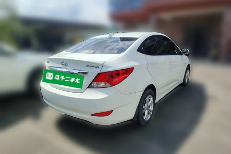 Used Hyundai Verna (older generation) 2010 Sedan 1.4L Manual Comfort GS Rear Right 45 Deg