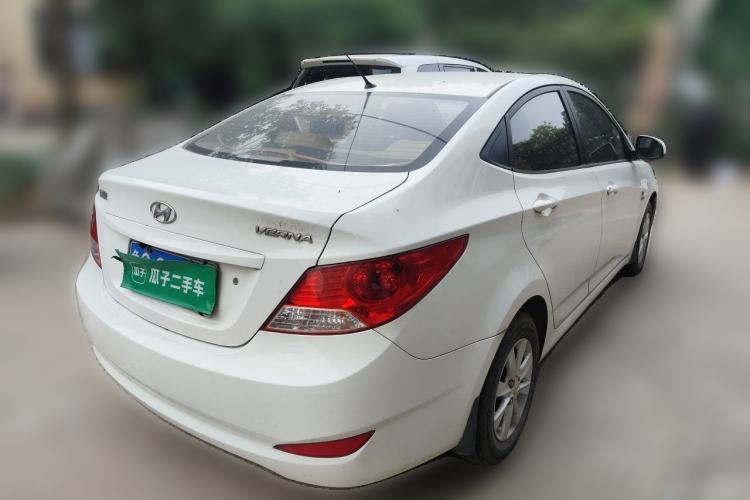 Used Hyundai Verna (older generation) 2010 Sedan 1.4L Manual Standard GL Model Rear Right 45 Deg