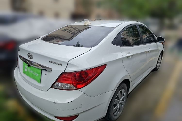 Used Hyundai Verna (older generation) 2010 Sedan 1.4L Manual Comfort GS Rear Right 45 Deg