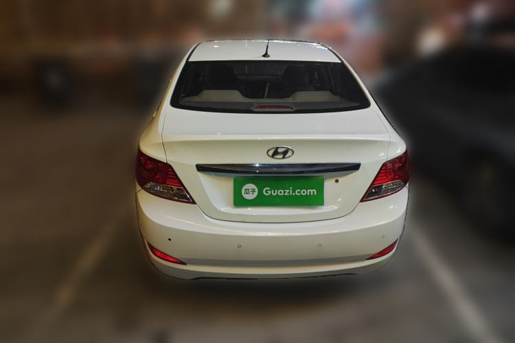 Used Hyundai Verna (older generation) 2010 Sedan 1.4L Manual Comfort GS Rear
