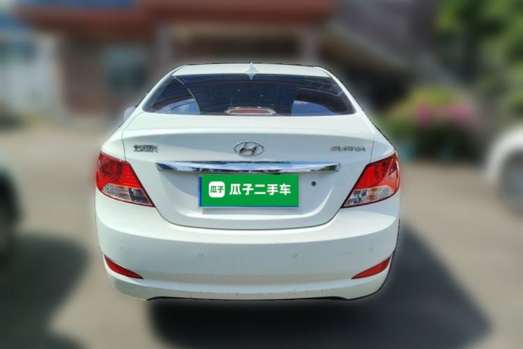 Used Hyundai Verna (older generation) 2010 Sedan 1.4L Manual Comfort GS Rear