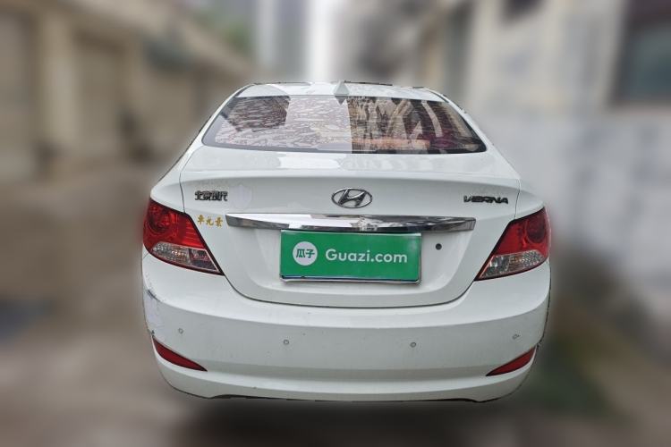 Used Hyundai Verna (older generation) 2010 Sedan 1.4L Manual Comfort GS Rear