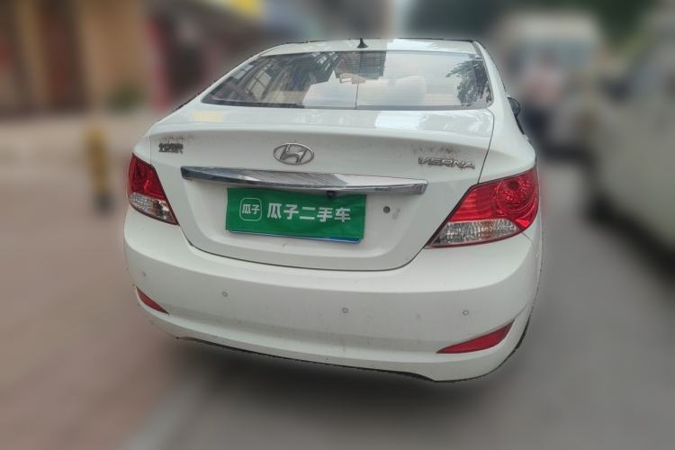 Used Hyundai Verna (older generation) 2010 Sedan 1.4L Manual Comfort GS Rear