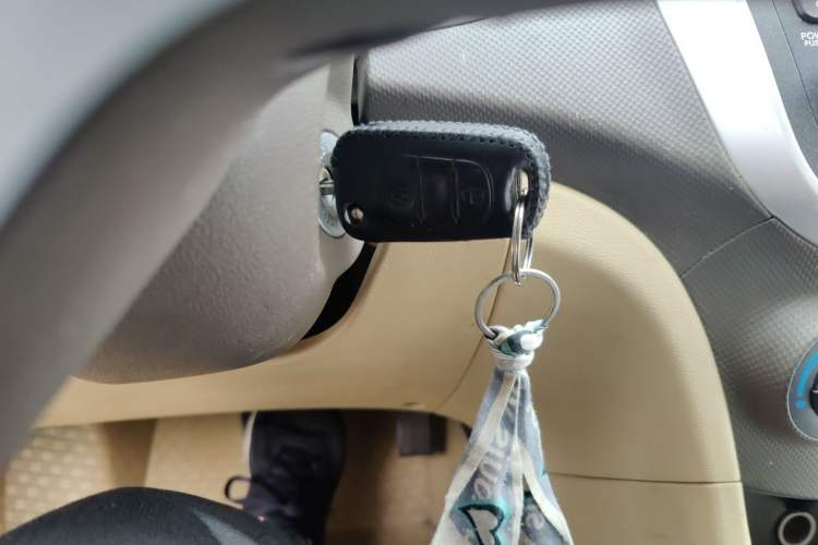 Used Hyundai Verna (older generation) 2010 Sedan 1.4L Automatic Comfort Model GS Vehicle Key