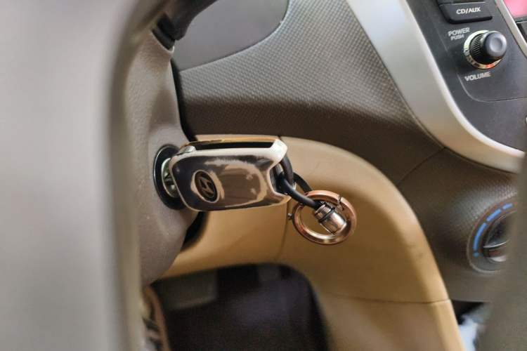 Used Hyundai Verna (older generation) 2010 Sedan 1.4L Manual Standard GL Model Vehicle Key