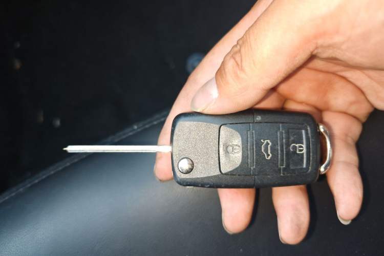 Used Hyundai Verna (older generation) 2010 Sedan 1.4L Automatic Fashionable GT Model Vehicle Key